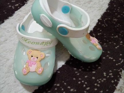 Резиновые тапочки