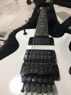 Электрогитара