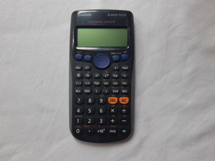 Калькулятор Casio FX-82ES plus
