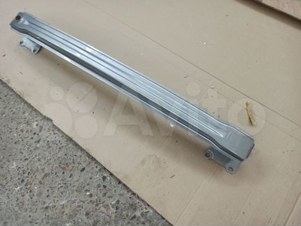 Шкода Йети Усилитель заднего бампера