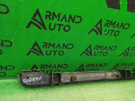 Панель передняя (телевизор ) нижний Kia Sorento 2